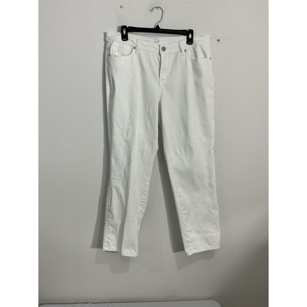 Womans W62 Signature Fit Relaxed White Denim Pants Size 12